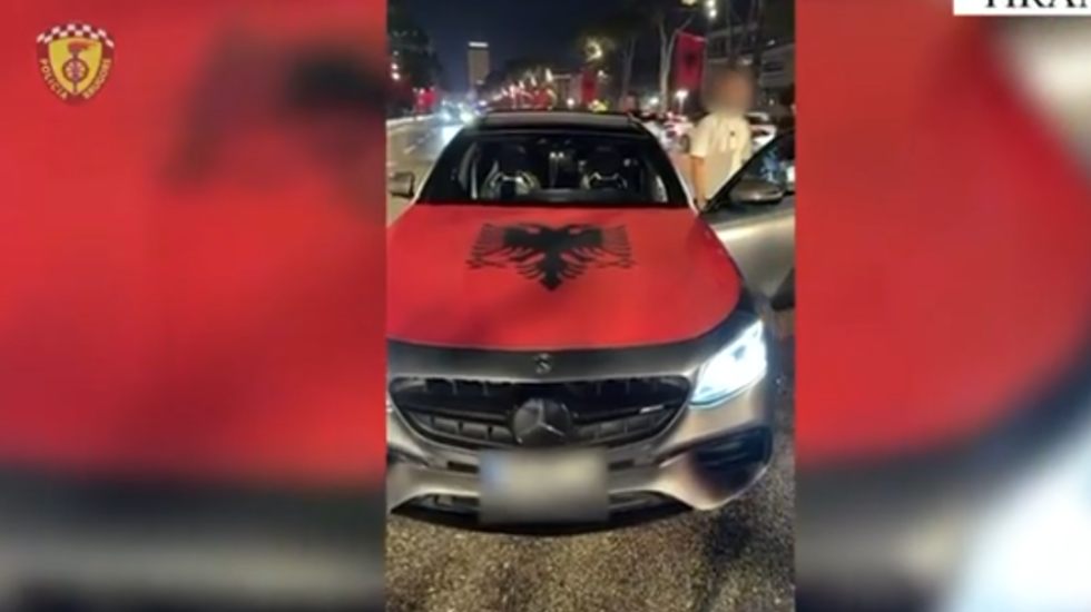 "Dogjën" gomat në bulevard për Ditën e Flamurit, iu bllokohen mjetet tre shoferëve në Tiranë