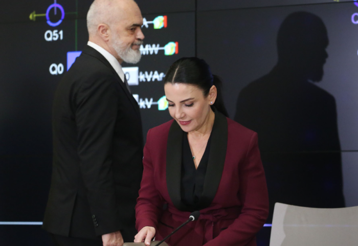 Rama reagon ndaj Berishës: Nuk ka presion ndaj Kushtetueses, po mbroj balancën e pushteteve