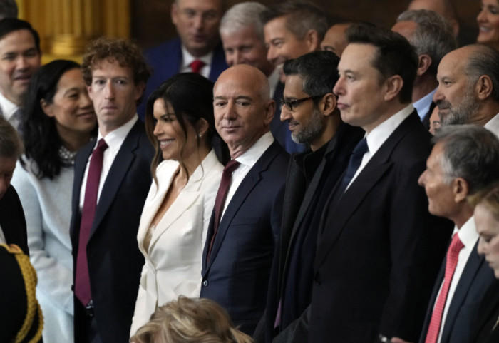 Elon Musk mbetet njeriu më i pasur në botë, publikohet lista e Forbes