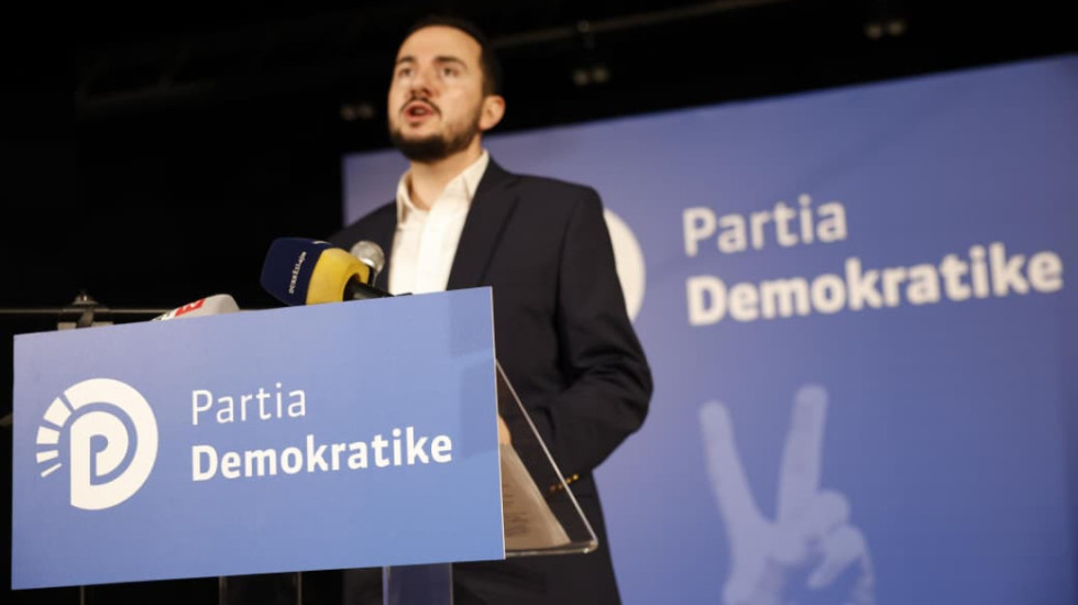 Berisha e cilësoi lëvizje “private”, Salianji nis “Foltore” nga Durrësi, krah tij edhe Alimehmeti