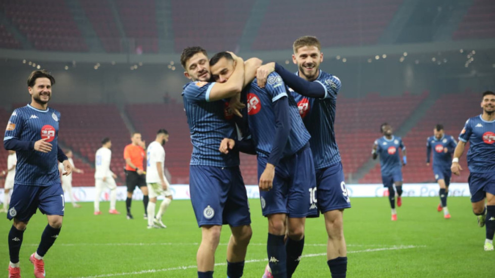 Festival golash në derbin e kryeqytetit, Dinamo fundos Tiranën