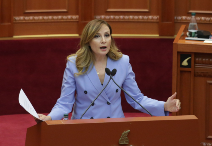 “Po i shërbeni vetëm një grushti njerëzish”, Tabaku akuza qeverisë: Shqipëria vend klientelist