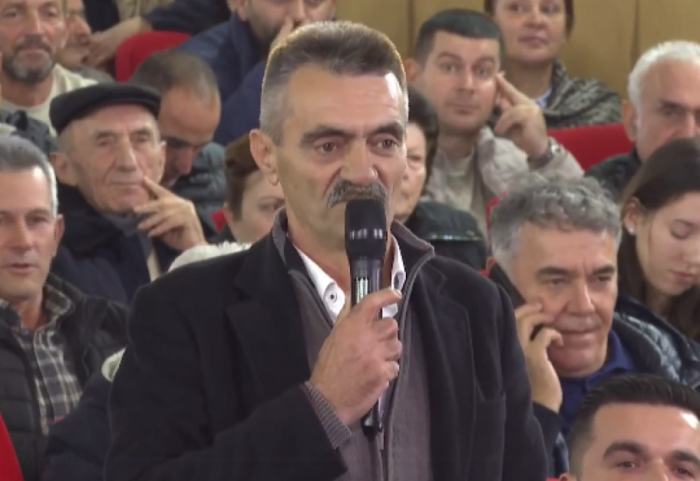 “Doktor ke shumë servila rreth vetes”, mbështetësit e PD në Mirditë kritika Berishës