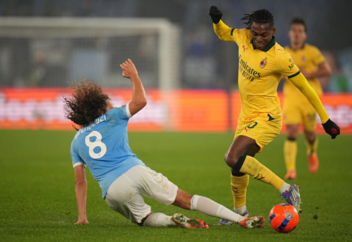 Lazio eliminon Milanin nga Kupa e Italisë, kuqezinjtë ëndërrojnë rrugëtimin e Napolit