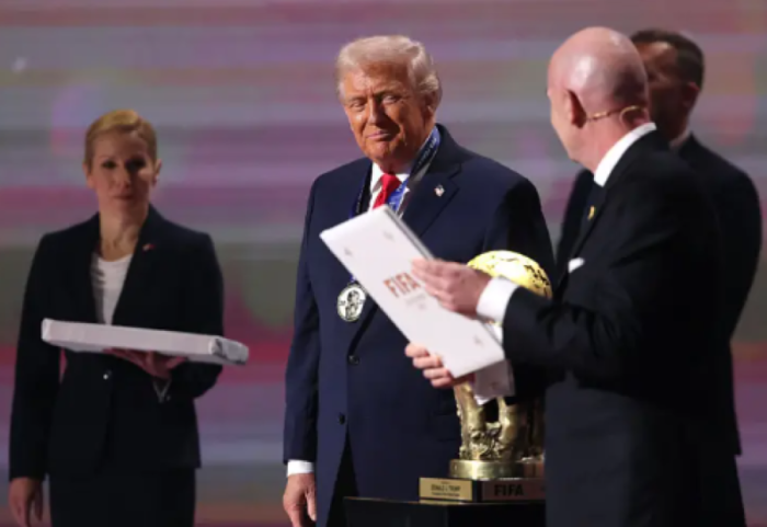 Trump merr çmimin e Paqes nga FIFA, presidenti: Një nder i madh për mua