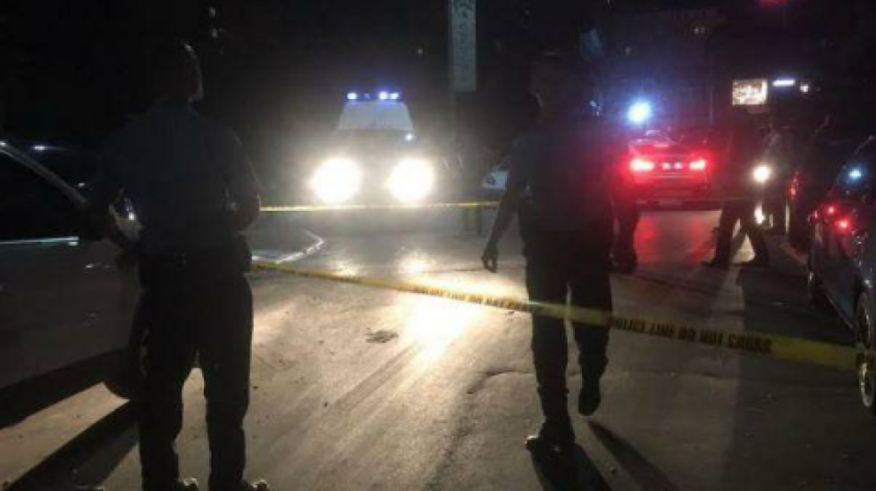 Aksident me vdekje në Tiranë, përplasen dy makina dhe një motor