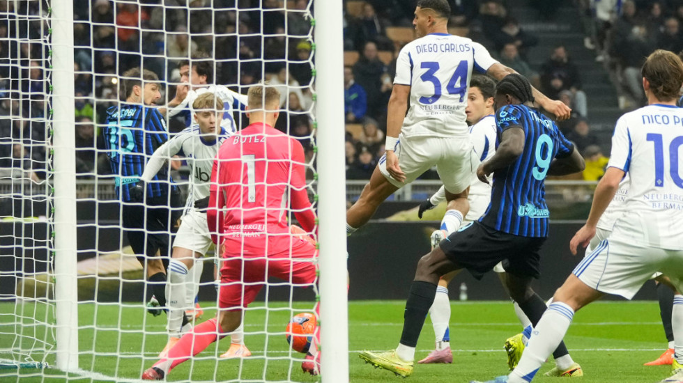 Interi shkatërron Comon 4-0 dhe merr kryesimin në Serie A