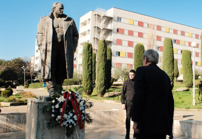 PD nderon Azem Hajdarin, Berisha: Studentët e Dhjetorit, heronjtë që sollën ndryshimin historik