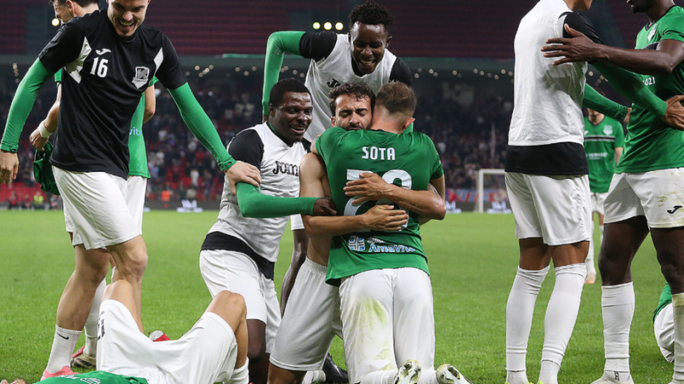 Egnatia ngjitet në krye të Superiores, mposht Vorën