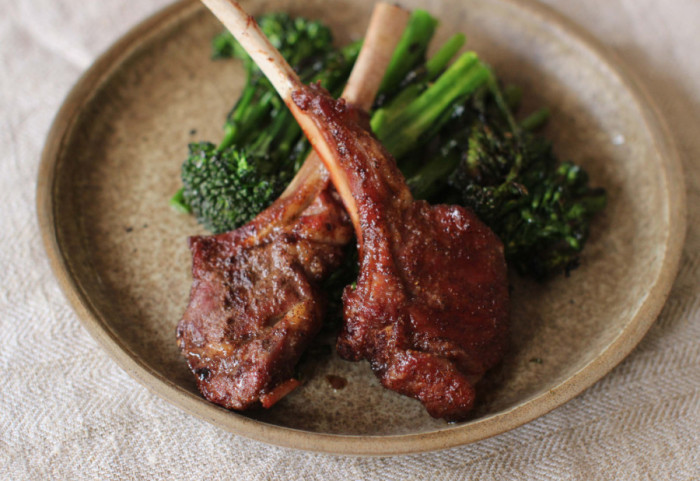 Dieta dimërore: Pse është e shëndetshme të konsumojmë darkë më herët