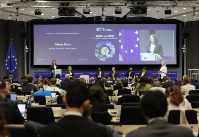 Ministrja Koçiu në Bruksel: Të angazhuar për alternativa të sigurta ndaj migracionit të paligjshëm