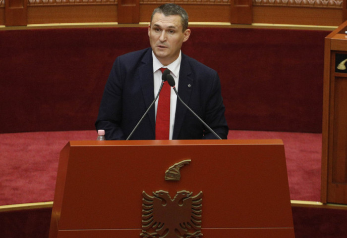 Presion për dosjet sensitive, shtohet mbrojtja për Altin Dumanin