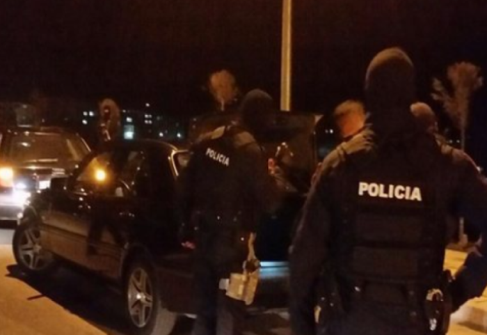 Mbajtën 2 javë peng kosovarin në Vlorë dhe e dhunuan, shoqërohen 4 persona, i kërkuan 70 mijë euro