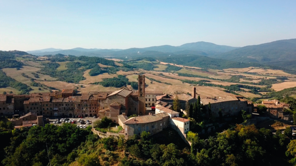 Qyteza në Toskana ofron 20 mijë euro për t’u zhvendosur aty, por ka një kusht