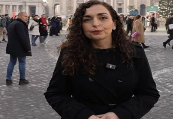Vjosa Osmani takon Papën, kërkon njohjen e Kosovës nga Vatikani
