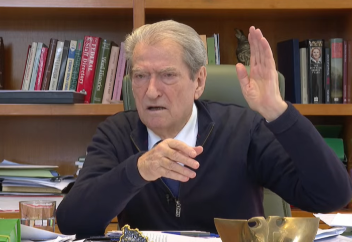 Debatet në Kryesi, Berisha: Ka demokratë që e hanë turpin me bukë, ka që flirtojnë me qeverinë