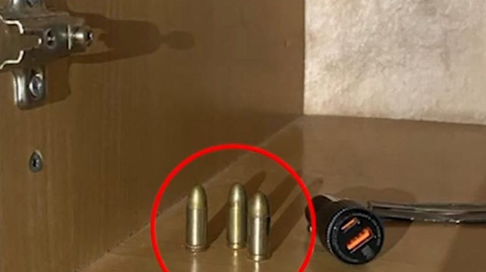 Arrestohet si autor i dyshuar i djegies së 2 makinave, 19-vjeçarit i gjendet edhe një mitraloz