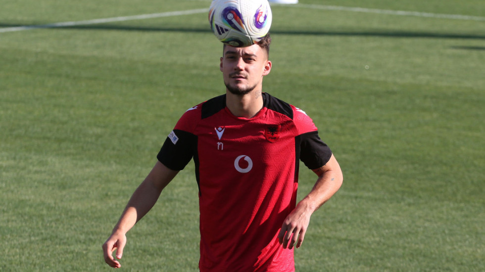 I abonuar me golin, Trabzonspor po mendon të blejë Muçin