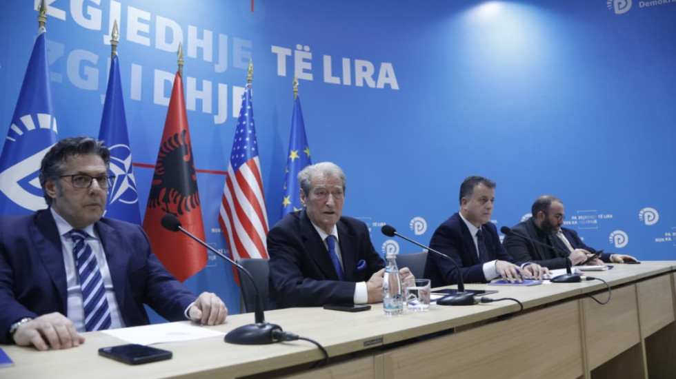 “Është ora jonë, të rrëzojmë kalbësirën”, Berisha: Rama duhet të japë llogari