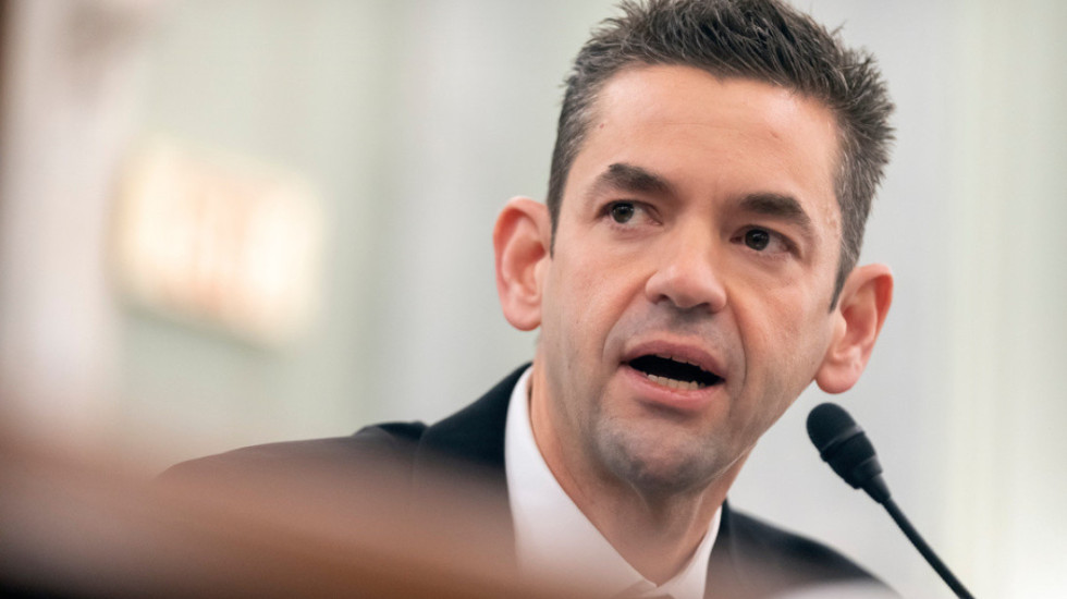 Miliarderi merr drejtimin e NASA-s