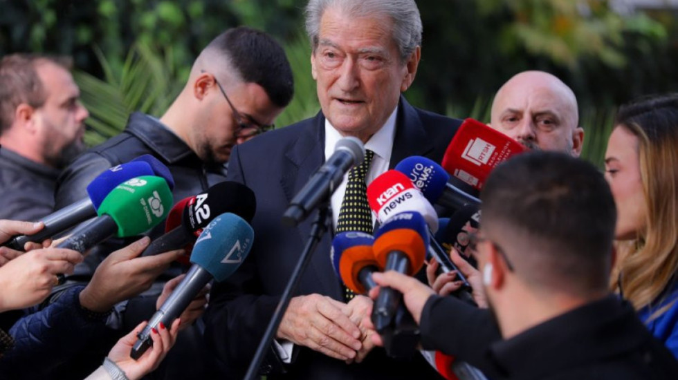 “Mbajti Lindën dhe lëshoi Belindën”, Berisha akuza kryeministrit edhe për çështjen “Agasi”