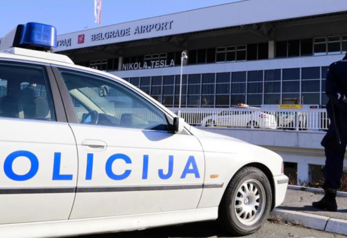 Bashkëautore në një grabitje me dhunë në Tropojë, 23-vjeçarja shqiptare arrestohet në Serbi