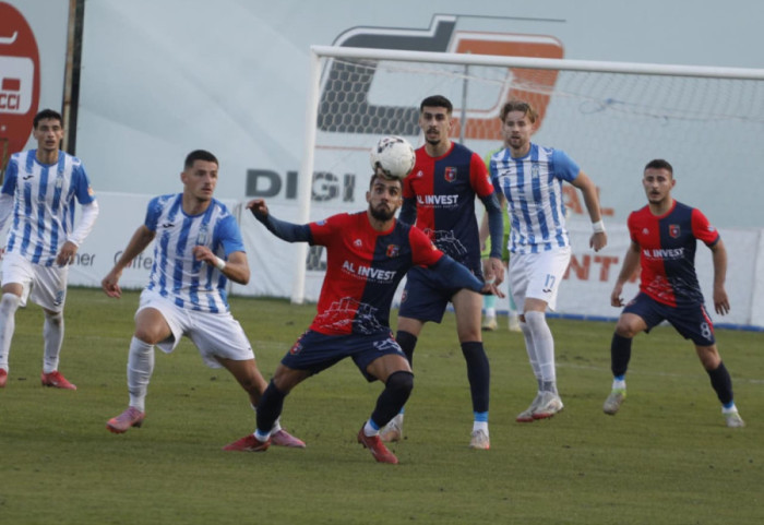 Klasikja shqiptare mbyllet në barazim, Tirana zhyt në krizë Vllazninë
