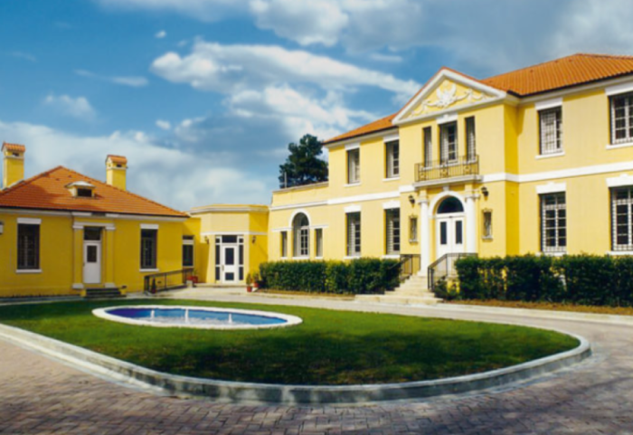 Përmbytjet, Ambasada e SHBA-së në Tiranë paralajmëron shtetasit amerikanë