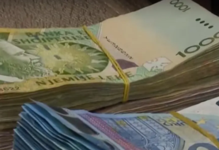 Bonus fundviti edhe për 148 mijë persona me aftësi të kufizuara dhe kujdestarët e tyre, qeveria rishikon buxhetin