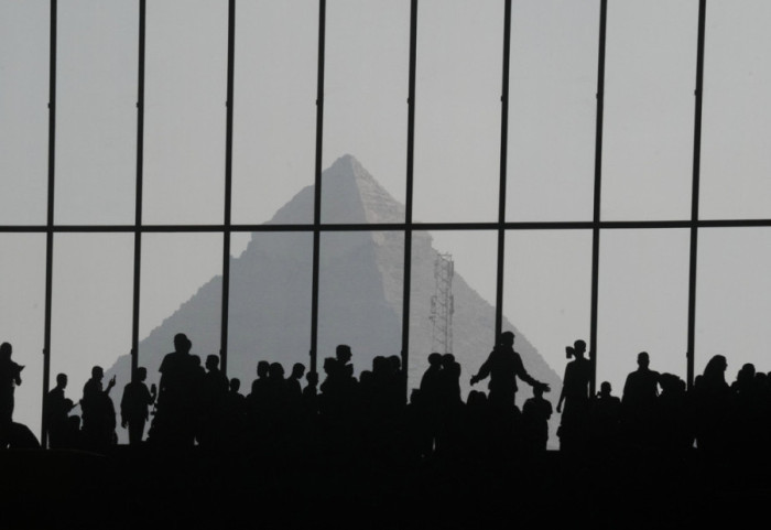 Egjipt, zbulohet një strukturë misterioze nëntokësore pranë Gizës