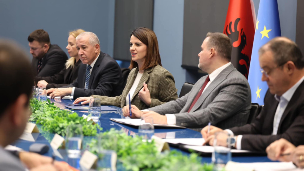 Forcohet roli në mbrojtjen e territorit të prefektit të qarkut, shtohet pozicioni i Prefektit Detar