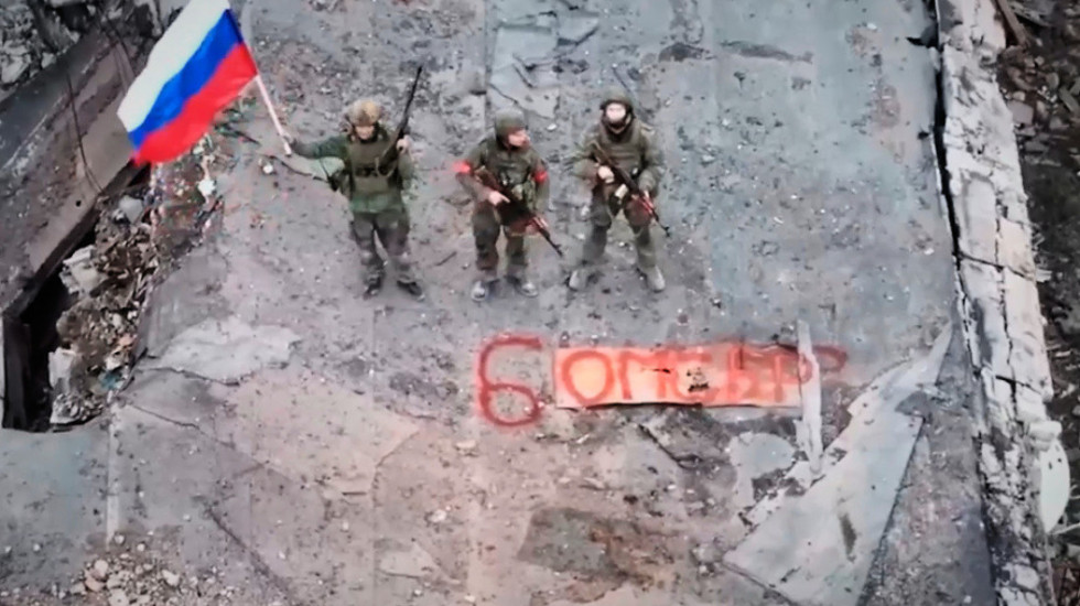 Ukraina humb një tjetër qytet, ndërsa banorët përballen me dimrin e ashpër e mungesën e energjisë elektrike