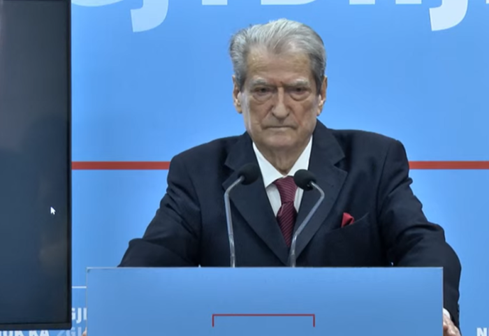 “Rama nuk do e heqë imunitetin e Ballukut”, Berisha: E kupton se do t’i duhet të heqë dhe të tijin