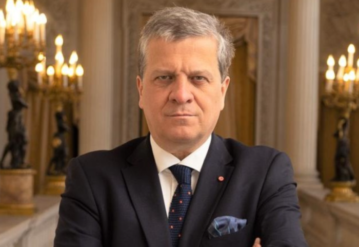 Arrestohet ambasadori i Polonisë në Francë