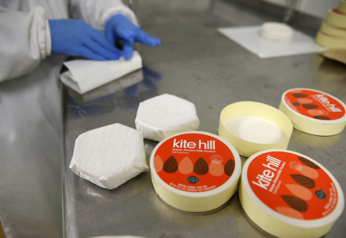 A mund ta mbrojë djathi shëndetin e trurit tuaj? Ja çfarë thotë shkenca