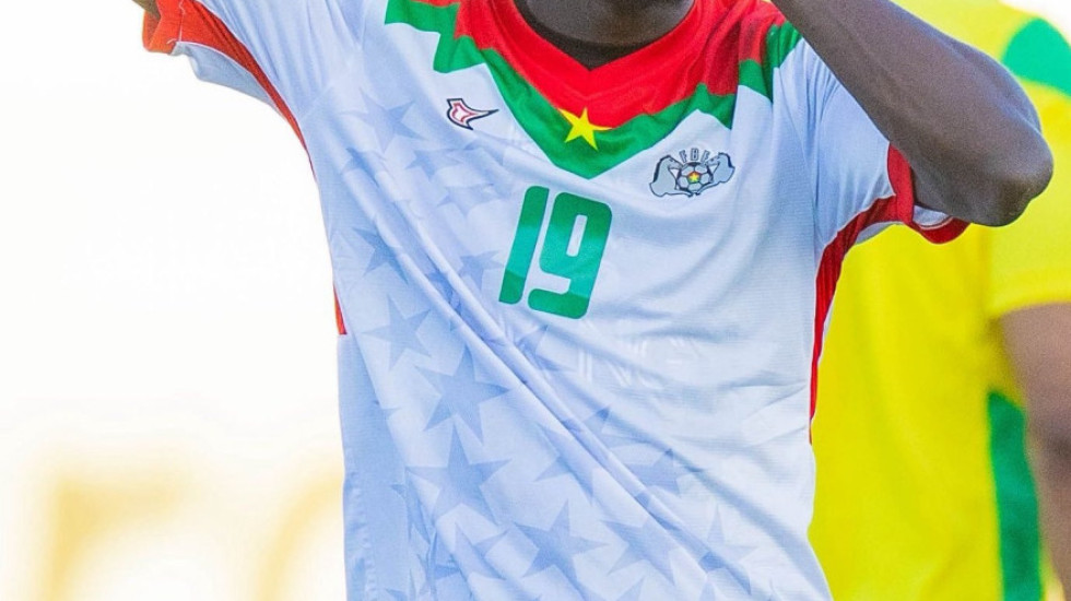 Gol në minutën e 95-të, historia e jashtëzakonshme e futbollistit që luan me një sy