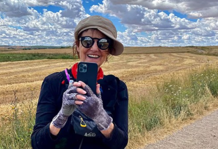 Pensionistja që po udhëton botën me vetëm 300 paund në muaj zbulon “sekretin”