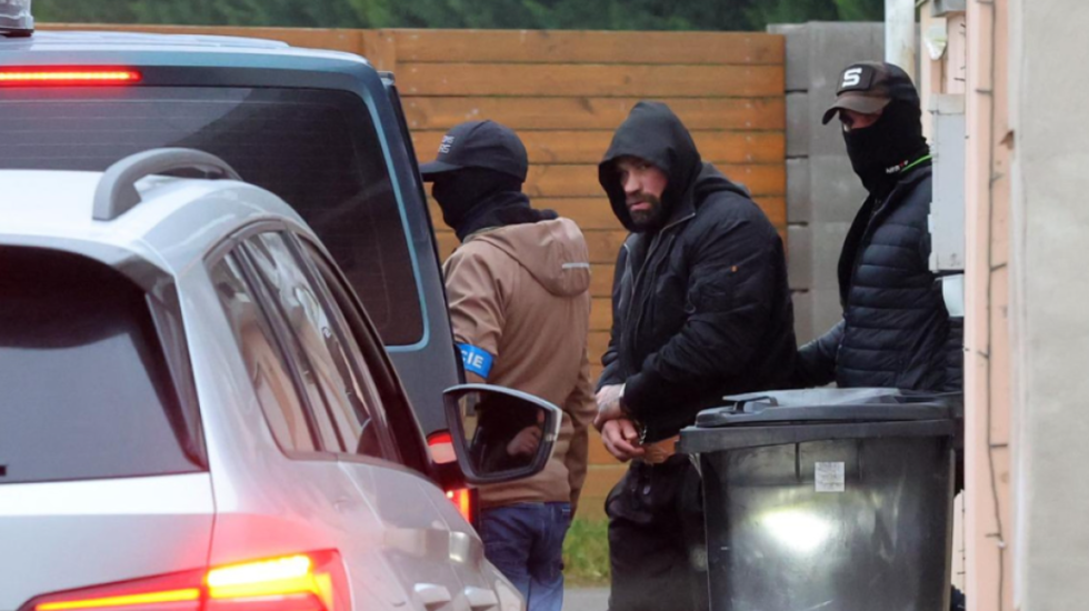 Çekia tronditet nga arrestimi i ish-yllit të MMA-së, dyshime për trafik kokaine dhe 21 apartamente