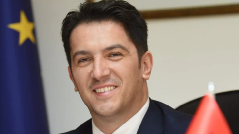 Bekim Sali merr postin e zv.kryeministrit në Maqedoninë e Veriut