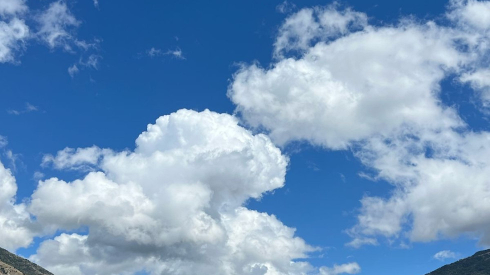 Mot i favorshëm në vend, temperatura deri në 17 °C