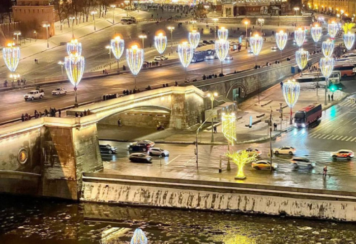 “Blackout” në Moskë,  sulmi me dronë lë 600 mijë njerëz pa energji