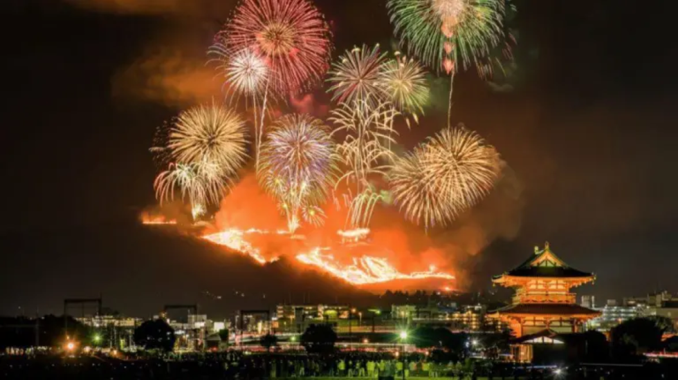 Mbërriti Viti i Ri 2026,  Kiritimati feston i pari në botë