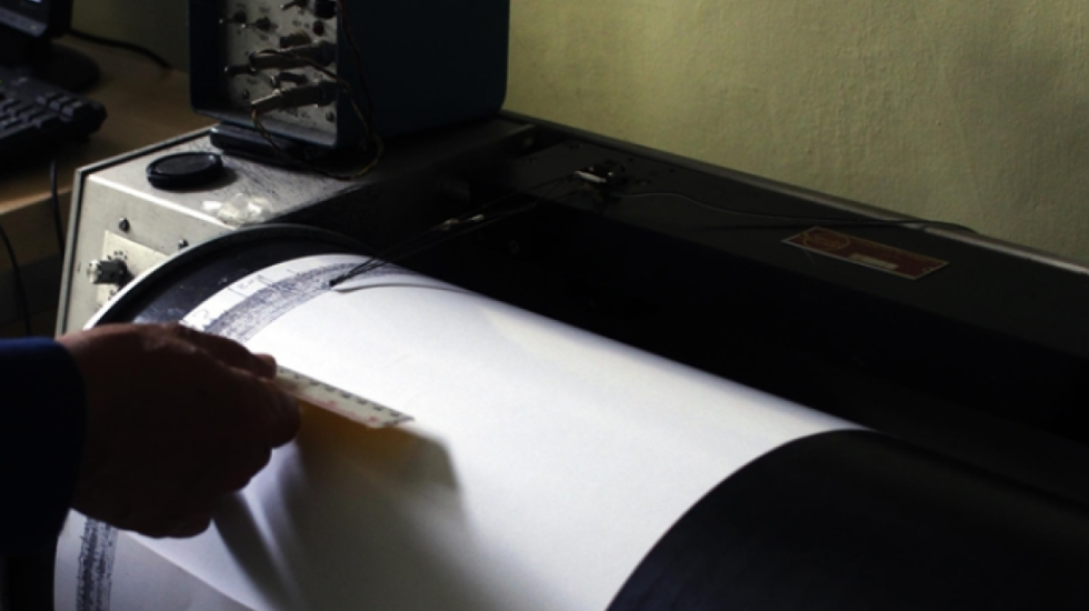 Viti i vjetër largohet me tërmet në Japoni, banorët dalin në rrugë