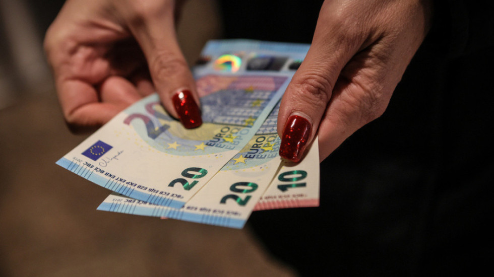 Bullgaria bëhet anëtarja e 21-të e Eurozonës