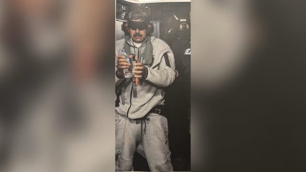 Trump poston foto të Maduros së arrestuar