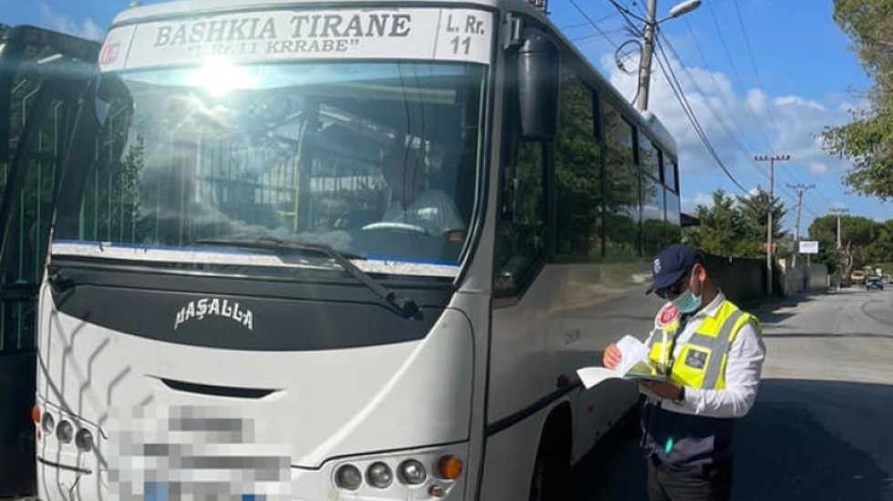 Aksidenti i merr jetën 56-vjeçarit në Tiranë, arrestohet shoferi i autobusit