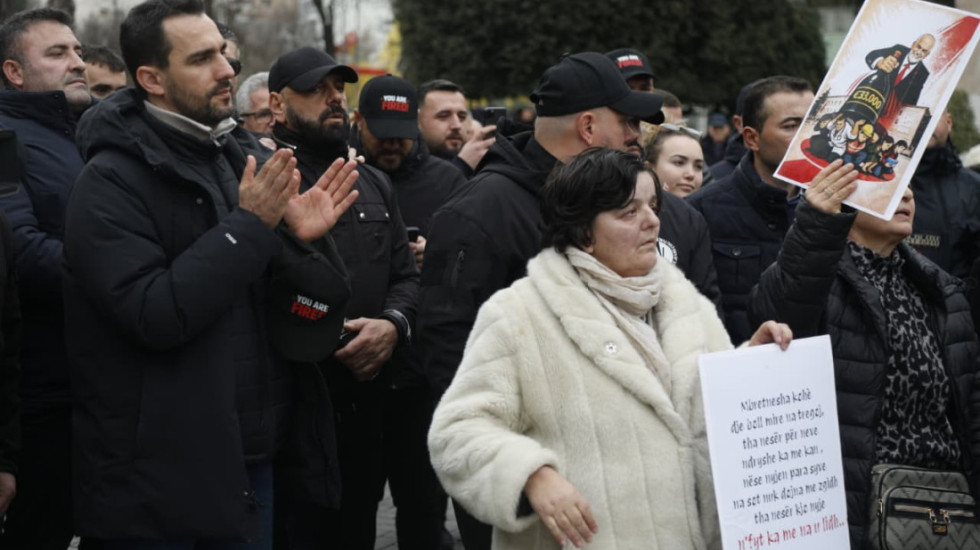“Një diktator ra, ne kemi autokrat”, Lapaj kërkon dorëheqjen e Ramës