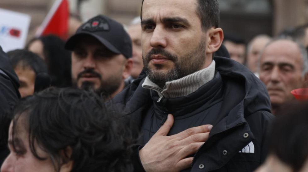 Lapaj njofton protestën e radhës: Nuk po e dorëzojnë Ballukun