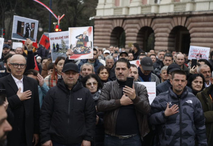 Protesta e "Shqipëria Bëhet", procedohet penalisht Adriatik Lapaj
