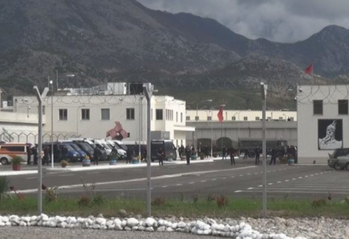 Incident i rëndë në burgun e Reçit, përplasen fizikisht dy të dënuarit e rrezikshëm